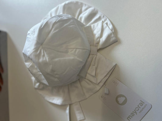 Mayoral baby girls hat